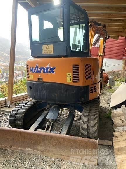 Hanix H36CR Mini rýpadla < 7t