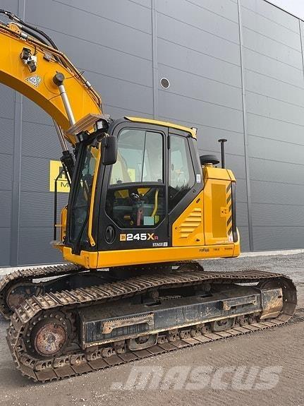 JCB 245XRL SV Pásová rýpadla