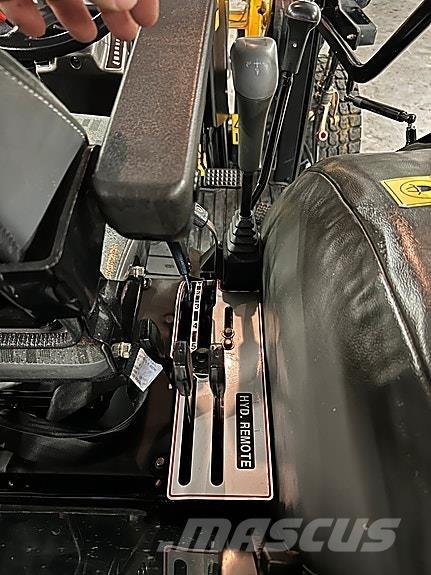 JCB 360 Traktory