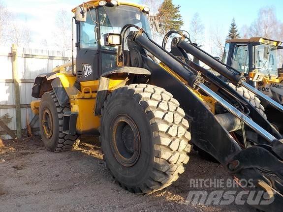 JCB 456E Hugges nå! Kolové nakladače