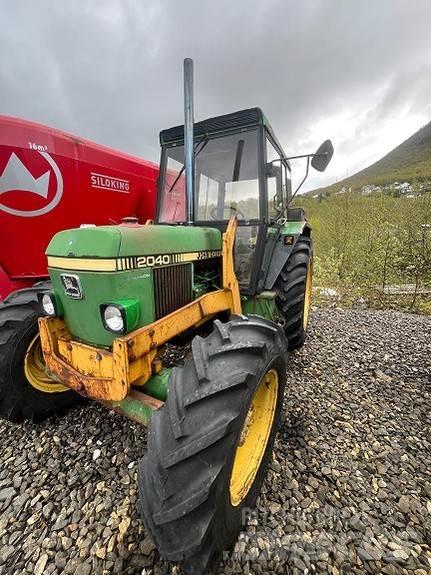 John Deere 2040 Traktory