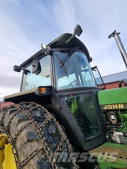 John Deere 2850 Traktory