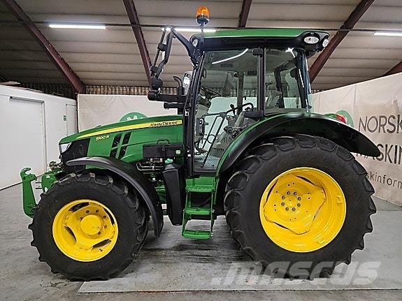 John Deere 5100R Traktory