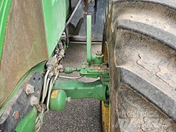 John Deere 6125R Traktory
