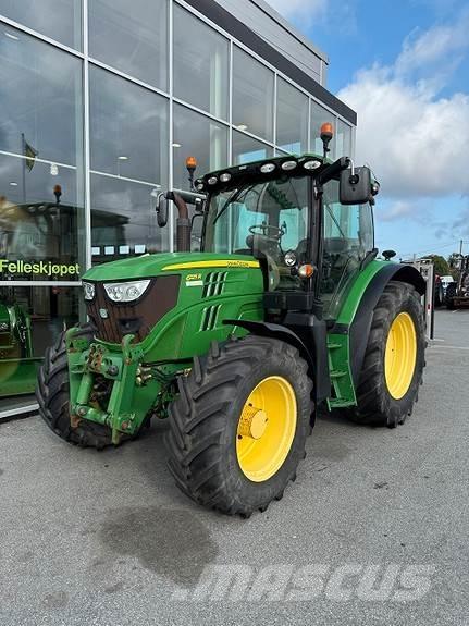 John Deere 6125R Traktory