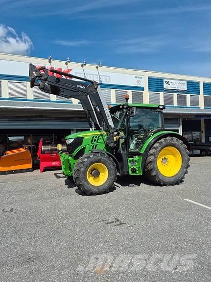 John Deere 6125R Traktory