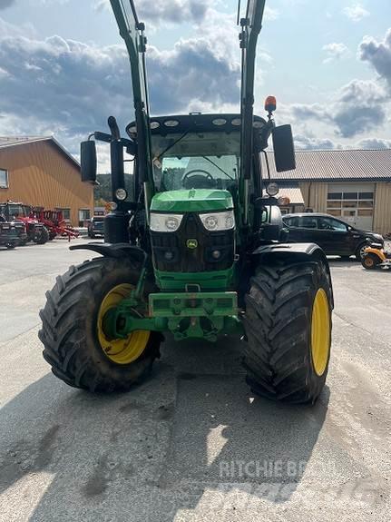 John Deere 6130R Traktory