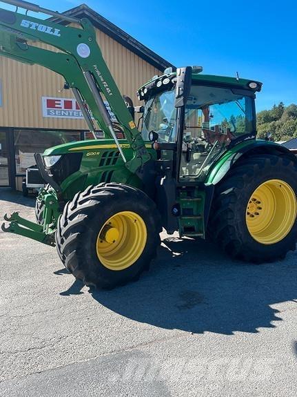 John Deere 6130R Traktory