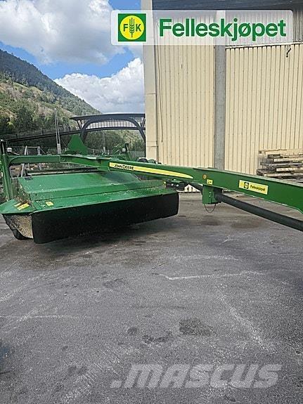 John Deere 630 Stroje na sklizeň pícnin-příslušenství