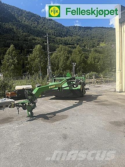 John Deere 630 Stroje na sklizeň pícnin-příslušenství