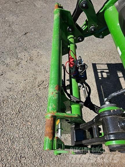 John Deere 6r215 Traktory