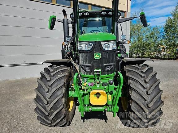 John Deere 6r215 Traktory