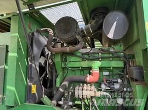 John Deere 7300 Stroje na sklizeň pícnin-příslušenství