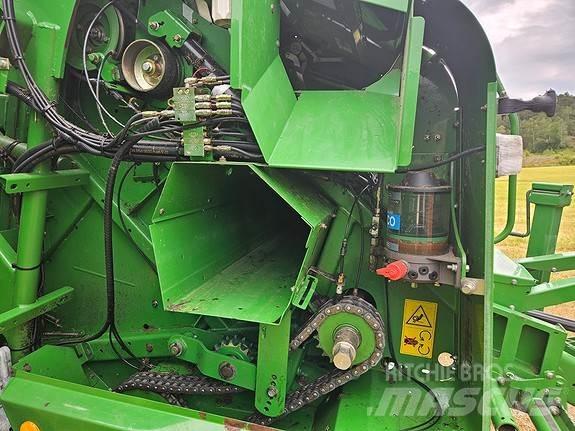 John Deere 744 Lis na válcové balíky