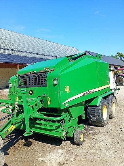 John Deere 744 Lis na válcové balíky