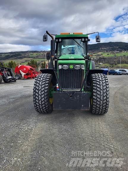 John Deere 7720 Traktory