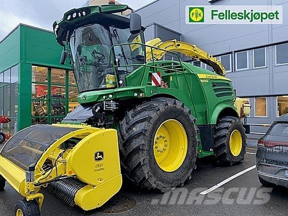 John Deere 8400 Řádkovače