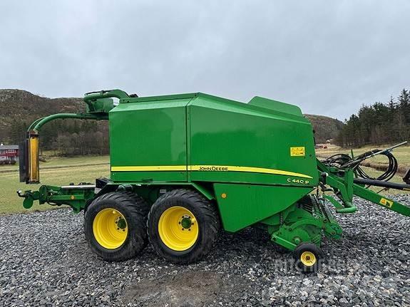 John Deere C440R Lis na válcové balíky