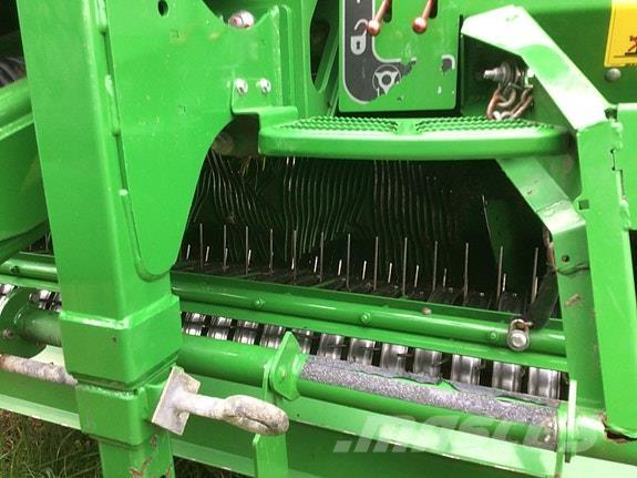 John Deere C441HR Lis na válcové balíky