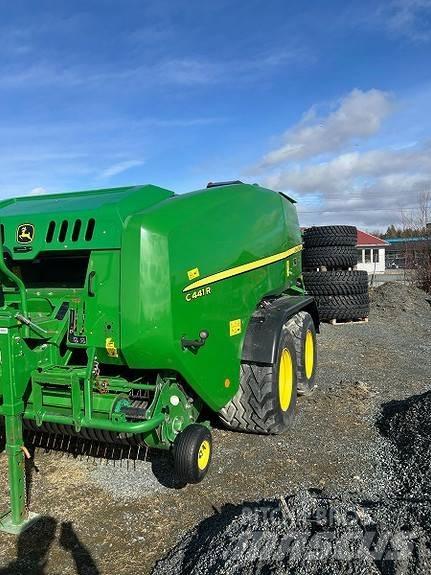 John Deere c441r Lis na válcové balíky