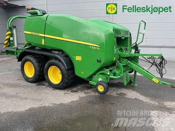John Deere C441R Lis na válcové balíky