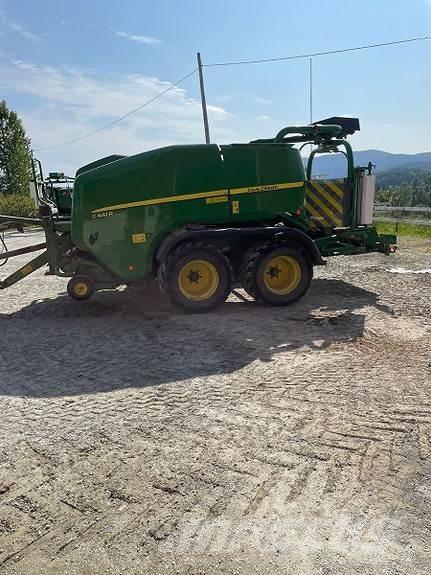 John Deere C441R Stroje na sklizeň pícnin-příslušenství