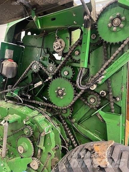 John Deere F441 Lis na válcové balíky