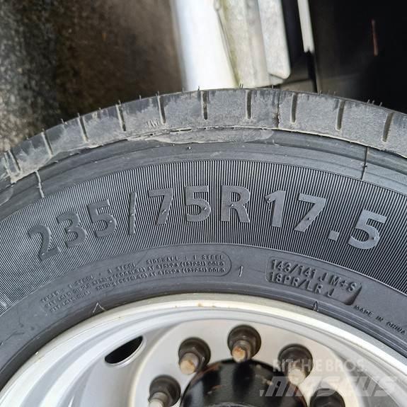JPM LL22T Přívěsy pro různé účely