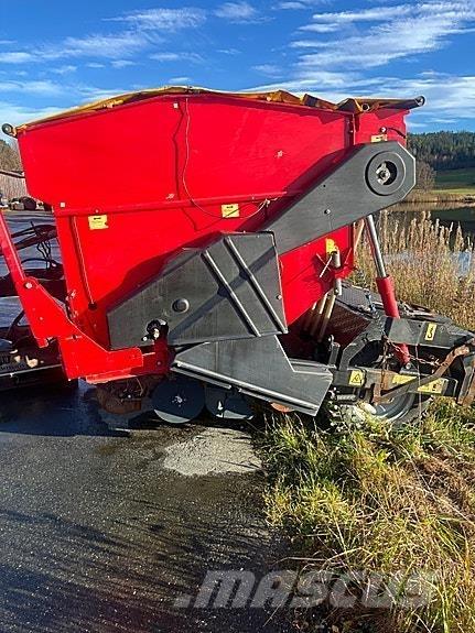 Junkkari 3000 ST Rozmetadlo minerálních hnojiv