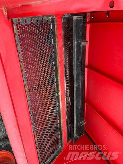 Junkkari 3000S Mechanické secí stroje