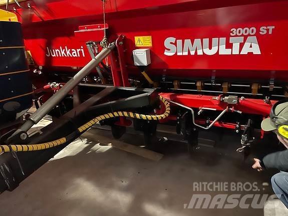 Junkkari ST3000 Rozmetadla chlévské mrvy