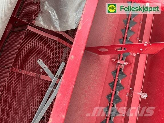 Kongskilde HT 3000 Rozmetadlo minerálních hnojiv