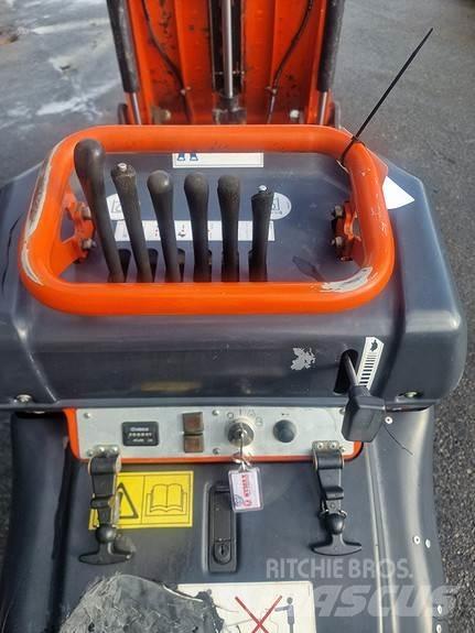 Kubota KC70VSL-4 Kloubové dempry