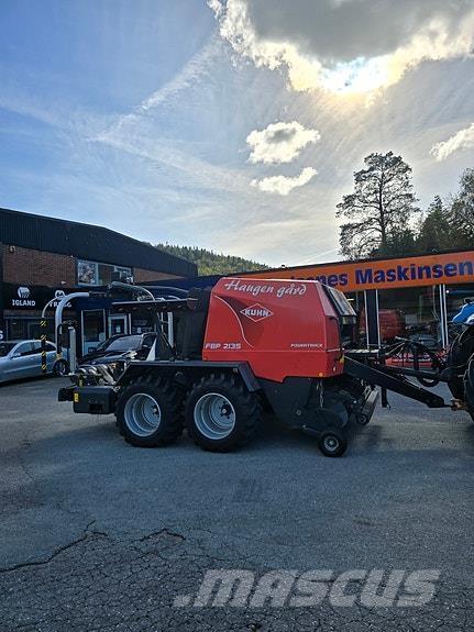 Kuhn FBP 2135 Lis na válcové balíky