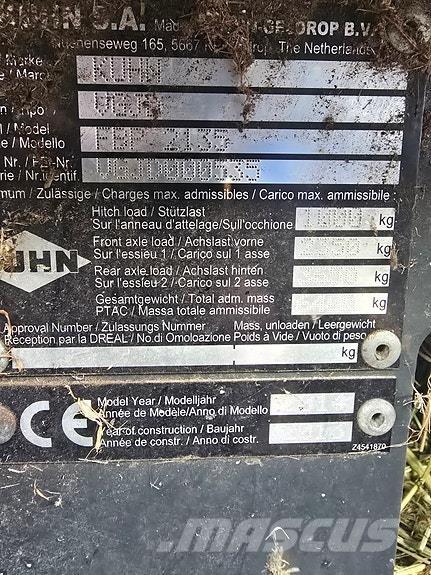 Kuhn FBP 2135 Lis na válcové balíky