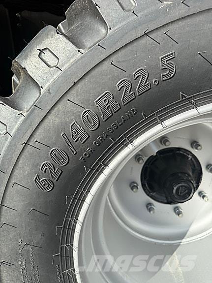 Kuhn FBP 3135 Lis na válcové balíky