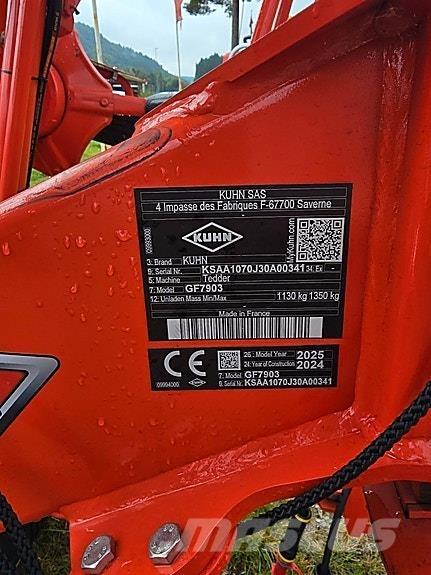Kuhn GF7903 Lis na válcové balíky