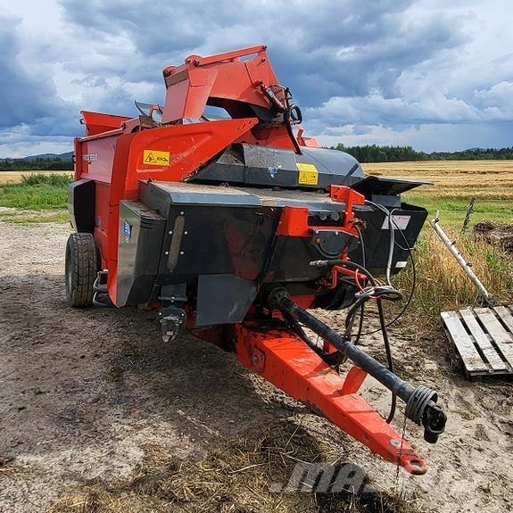Kuhn Primor 5570M Lis na válcové balíky