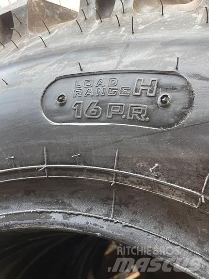 Kumho 10.00-20 Pneumatiky, kola a ráfky