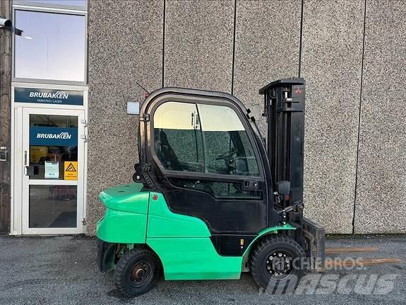 Mitsubishi FD25N Dieselové vozíky