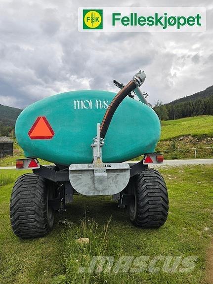 Moi Doff X-11 Rozmetadlo minerálních hnojiv
