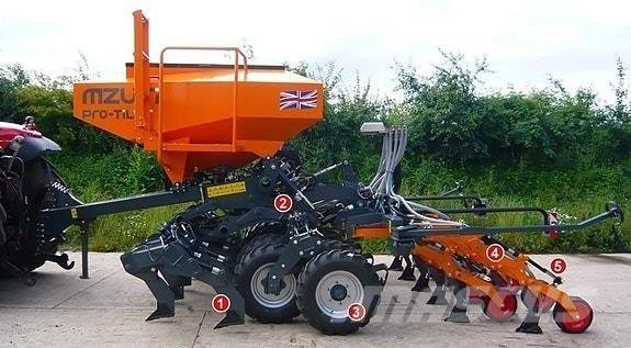  Mzuri Pro-Til 3T Rozmetadla chlévské mrvy