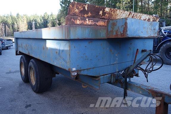 NC 12-40 Přívěsy pro různé účely