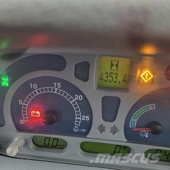 New Holland T6040 Traktory