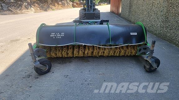 Sami HW-2700-SMS Další silniční a sněhové stroje