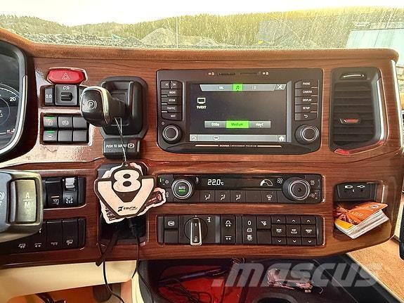 Scania 650 S Skříňová nástavba