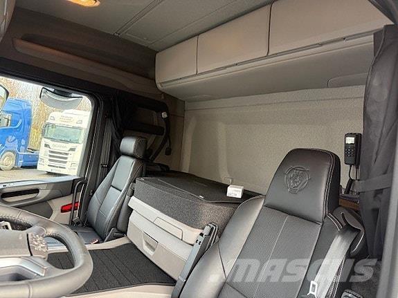 Scania P340 Skříňová nástavba