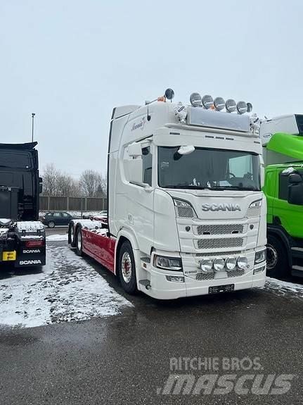 Scania R650B6X2NB Lanový nosič kontejnerů