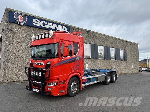 Scania R650B6x4NB Lanový nosič kontejnerů