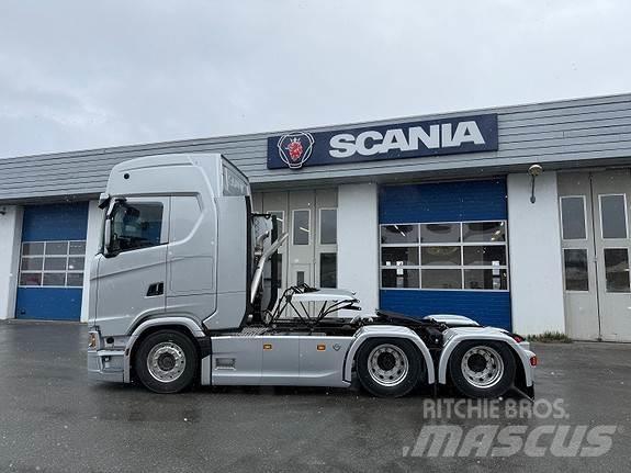 Scania S770 A6x4NB Tahače